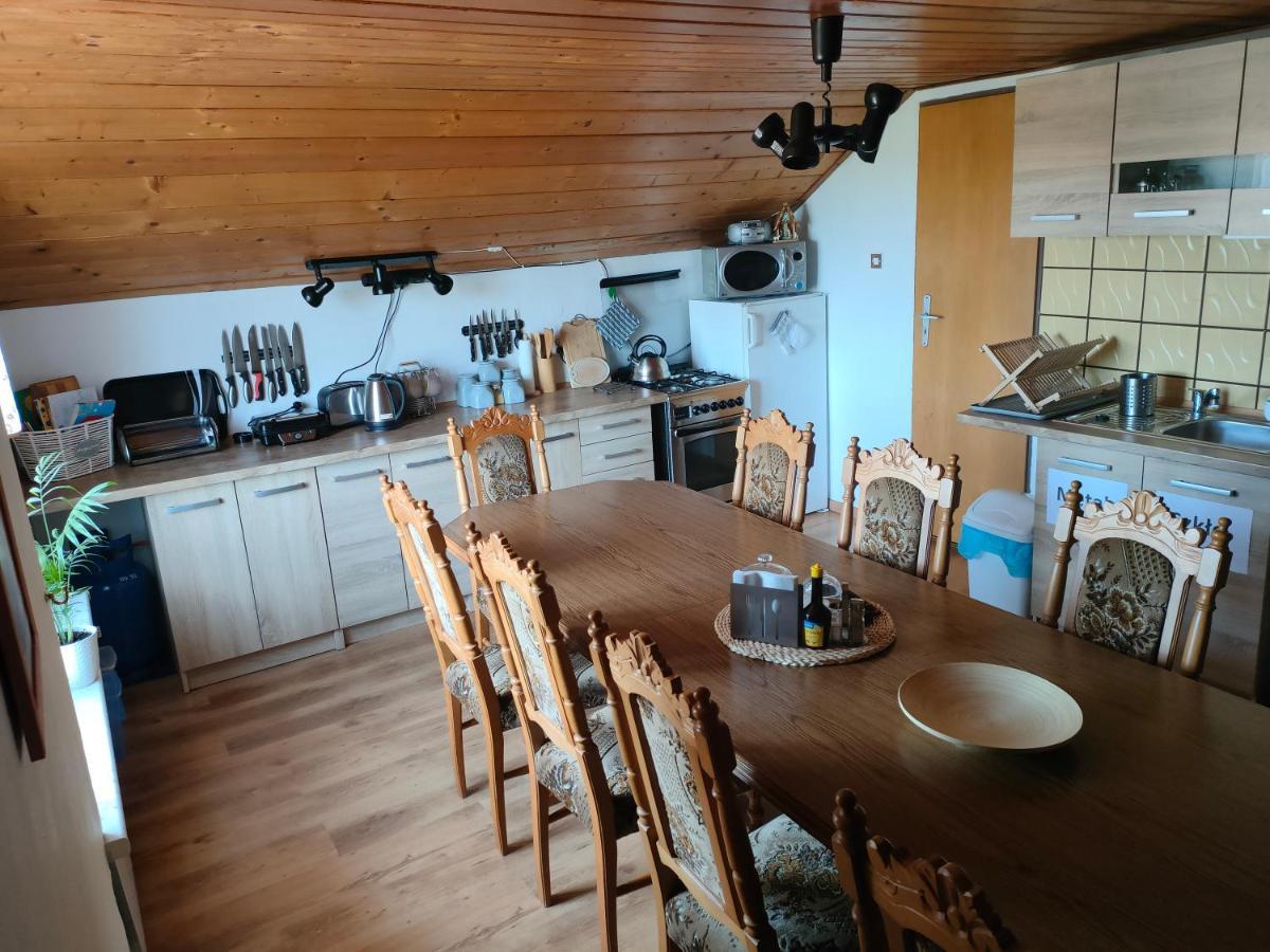 Pokoje Na Brzegu Lapsze Wyzne Esterno foto
