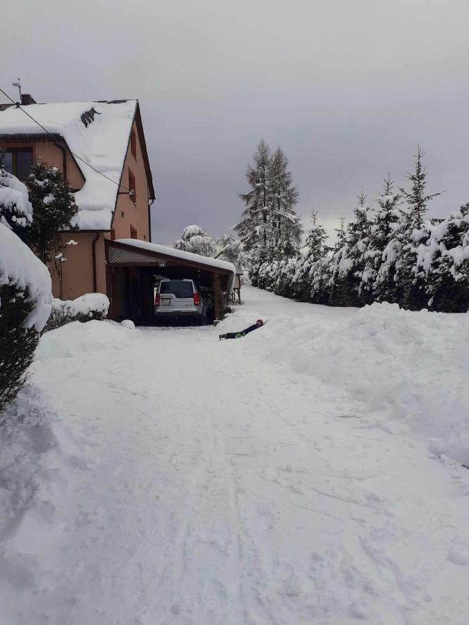 Pokoje Na Brzegu Lapsze Wyzne Esterno foto