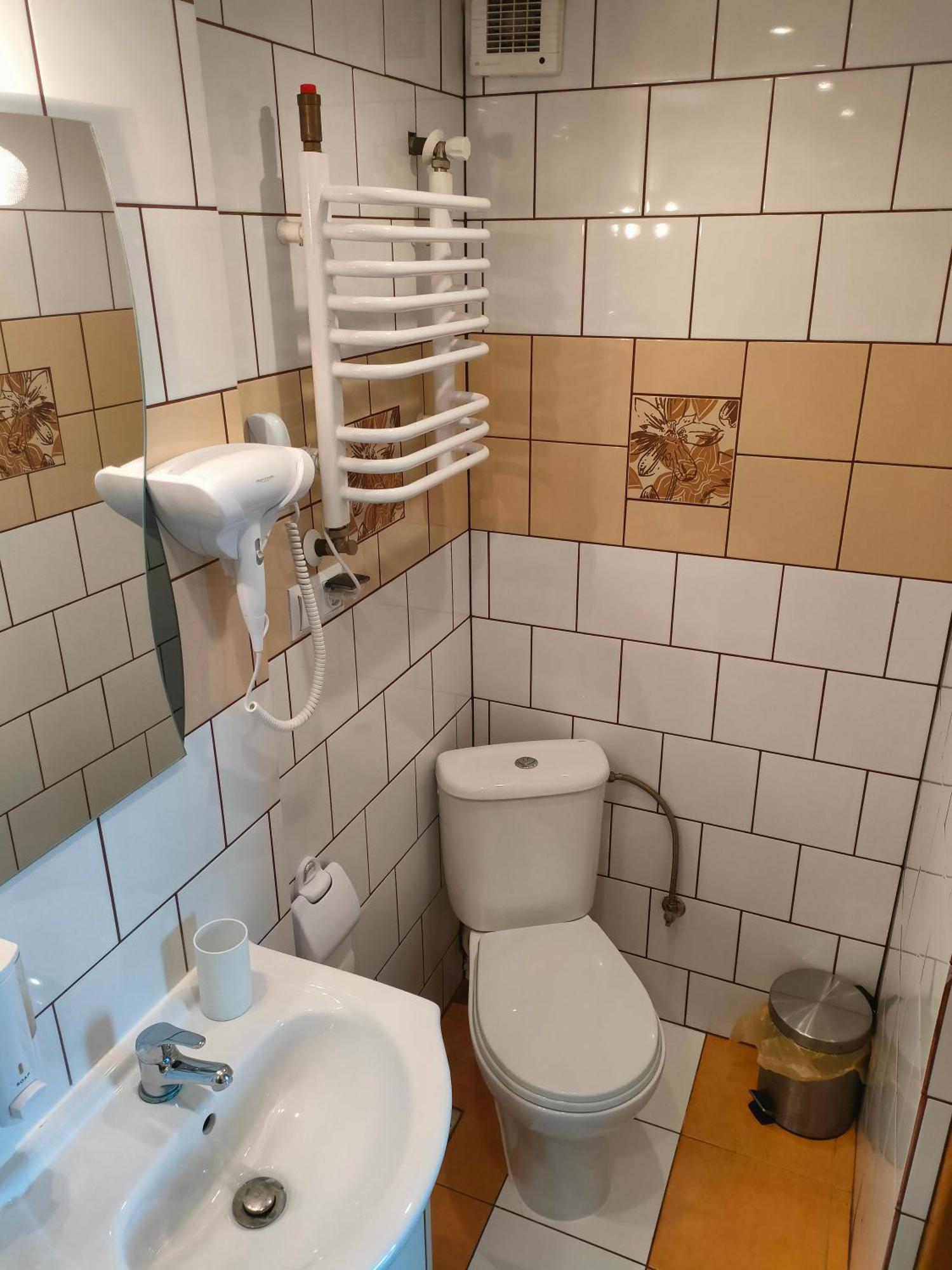Pokoje Na Brzegu Lapsze Wyzne Esterno foto