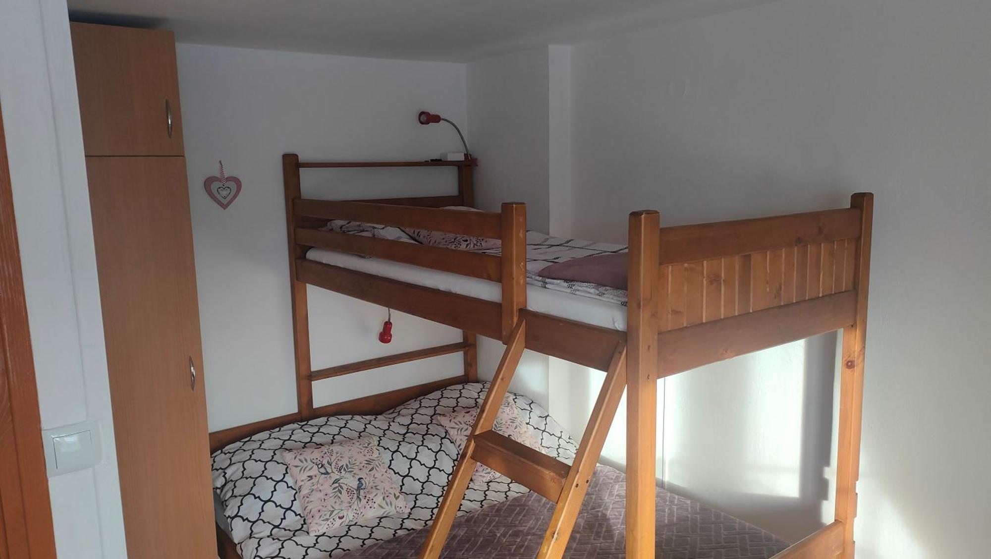 Pokoje Na Brzegu Lapsze Wyzne Esterno foto